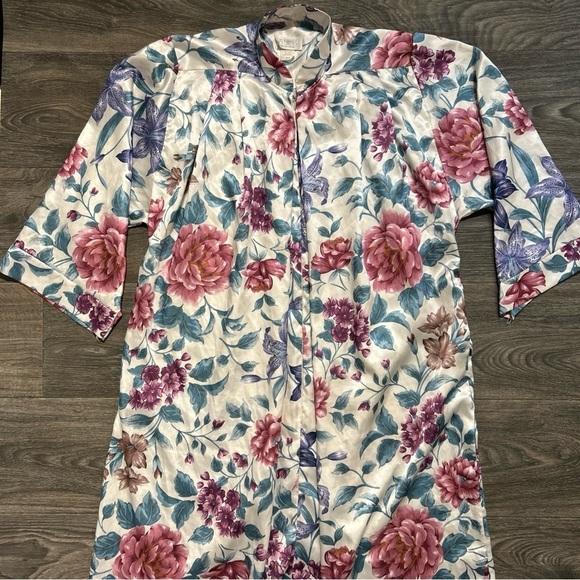 Vintage Primary Layer Medium Rose Floral Satin Caftan Housecoat Robe Nightgown - Picture 8 of 17